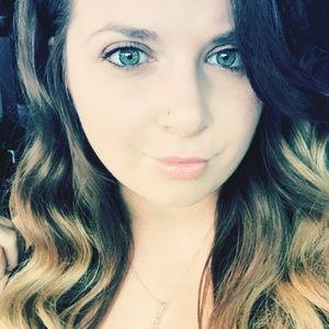 Meet your Posher, Wendy